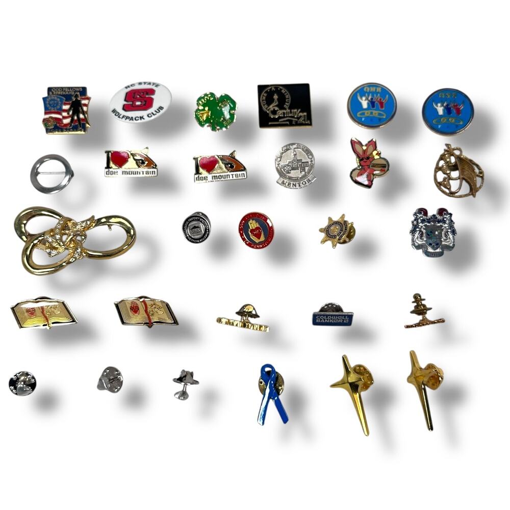 Vintage Pins & Brooches Costume Jewelry Assorted Styles Collectible Lot of 28
